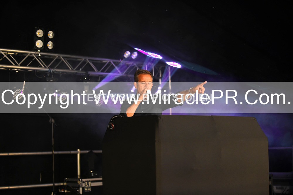 SH4_8549 - Pat Sharp.