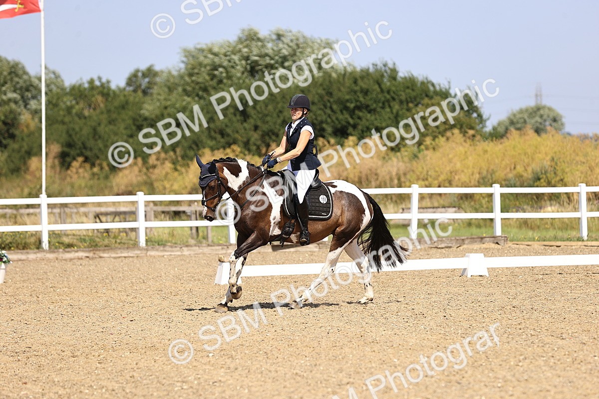 SBM_009425 - Novice 5 - 9.50-10.53