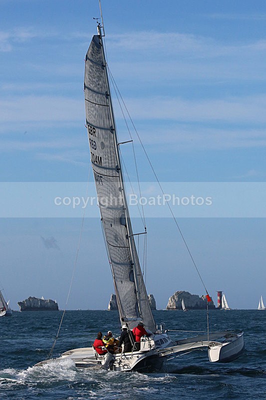 150627 ISCHNURA GBR 704M WT7A4828_S - ROUND THE ISLAND RACE - SATURDAY 27th JUNE 2015