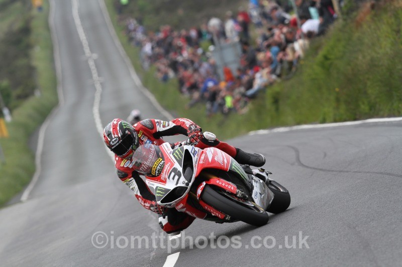 Ian Hutchinson Yamaha / Milwaukee Yamaha - Pokerstars Senior TT