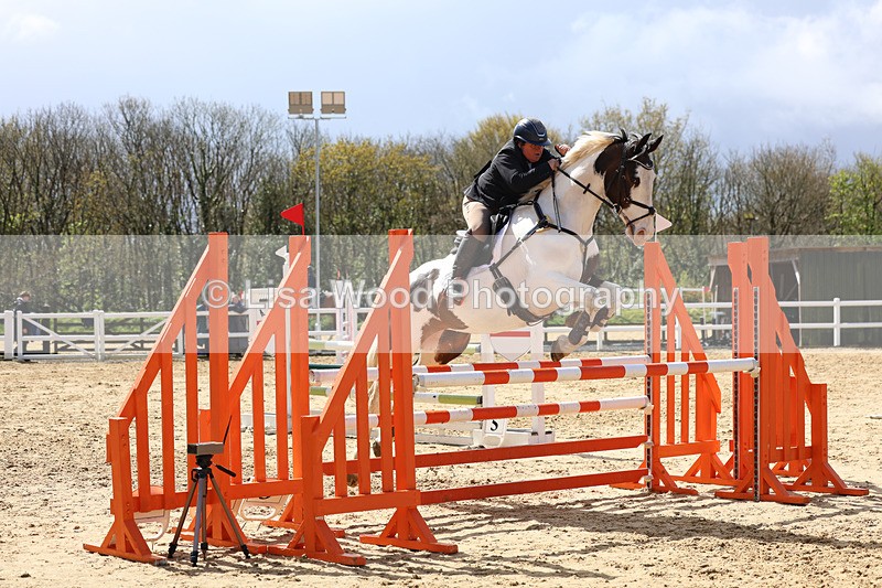 3E7A1354 - Class 6: Senior 1.05m