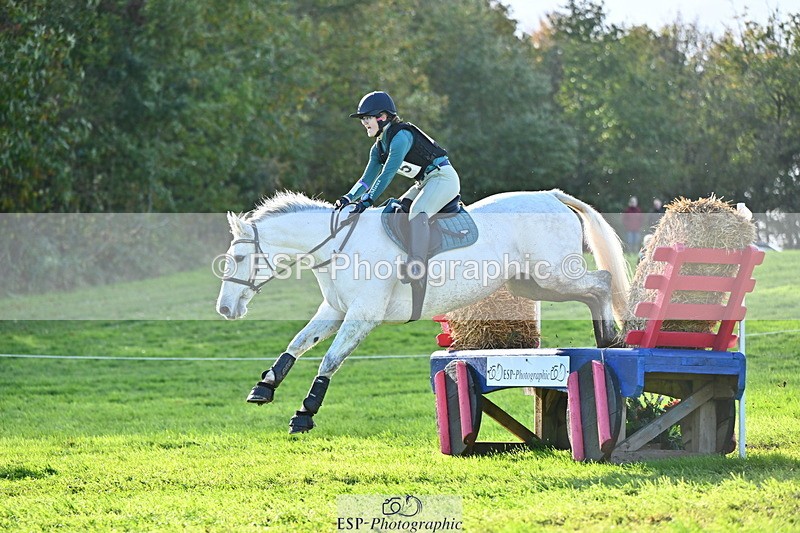 251025A-121656-19052 - F-415-Tara.Leddy