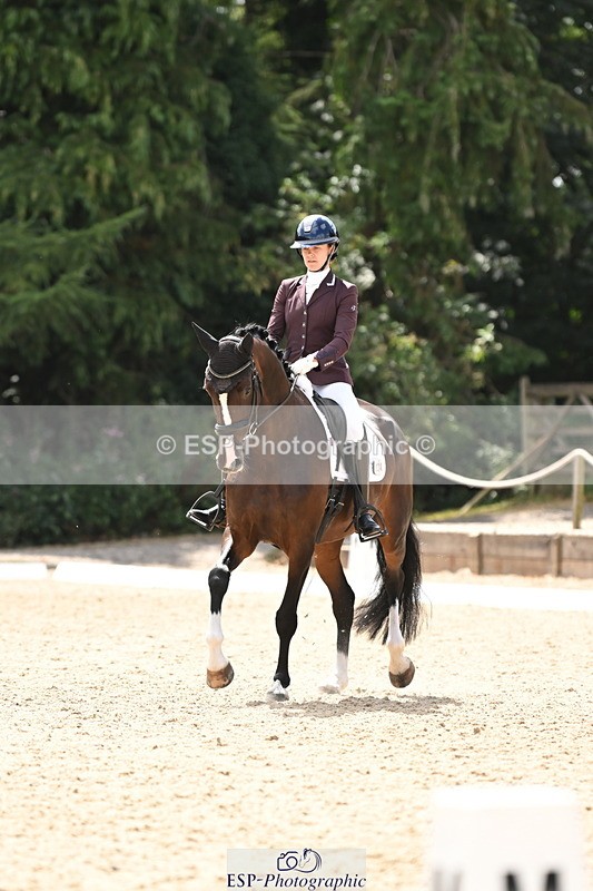 250808A-154547-01605 - 134-Lucy.AmyPretty.Karla