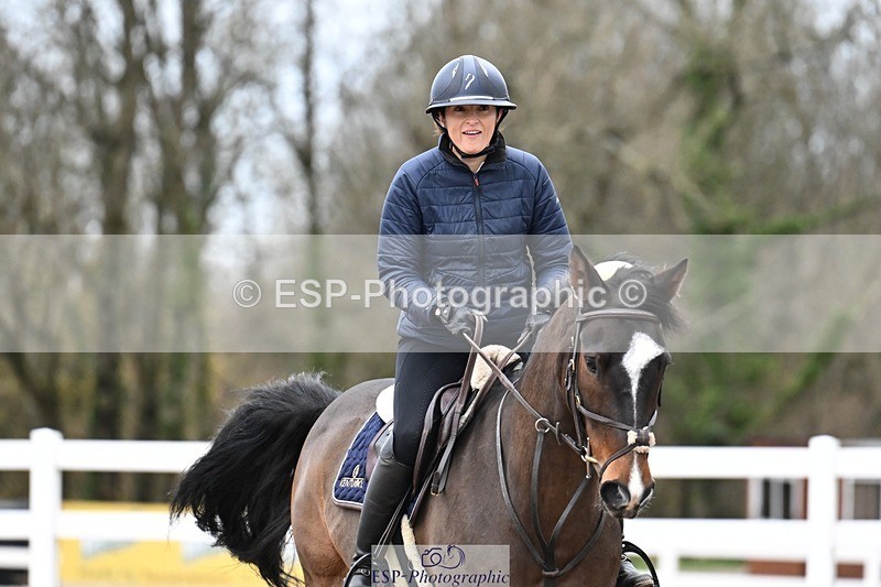 251205-101655-00194 - Cls 2 Snr British Novice and 90cm