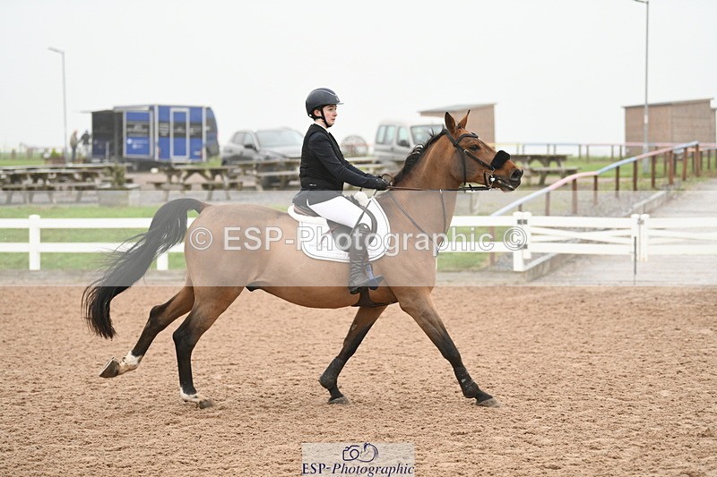 241103A-111502-07731 - SUN Cls 21 Snr Newcomers and 1.10m Open