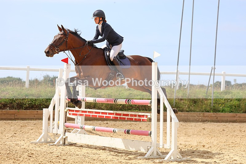 3E7A1701 - Class 13: Senior Newcomers/1.10m open