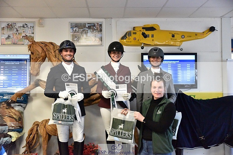 250214-153812-02616 - Freestyle Medium Gold Presentations