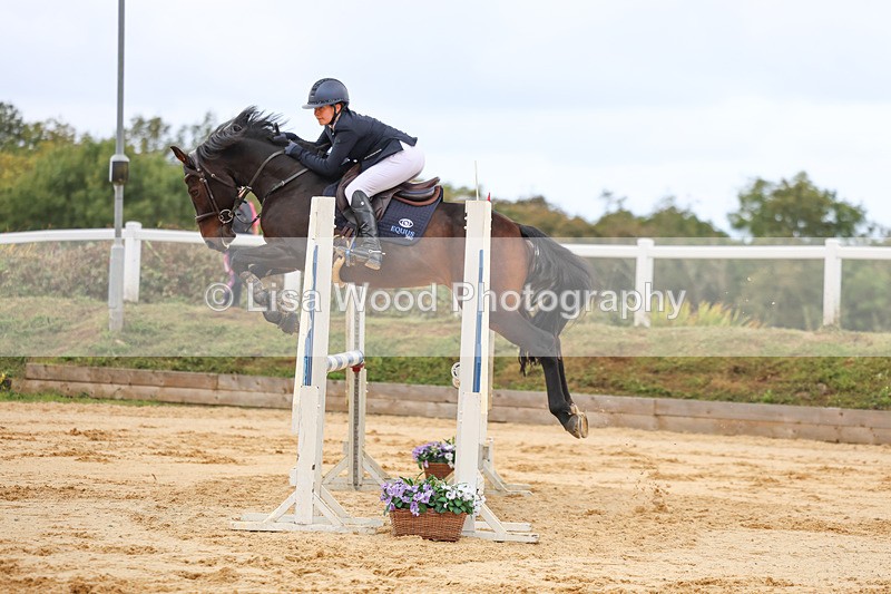 3E7A2251 - Class 4: Senior British Novice/90cm open