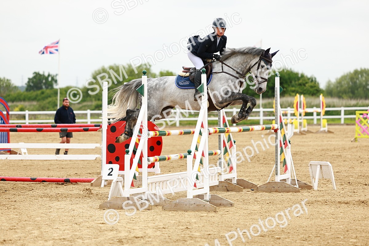 SBM_001165 - Class 5 - Senior Foxhunters - 1.20m