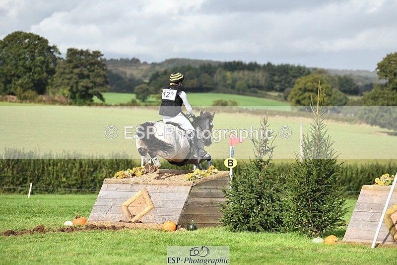 231020-141122-09692 - 120-VAN.KAUNITZ-Sara.Squires-XC