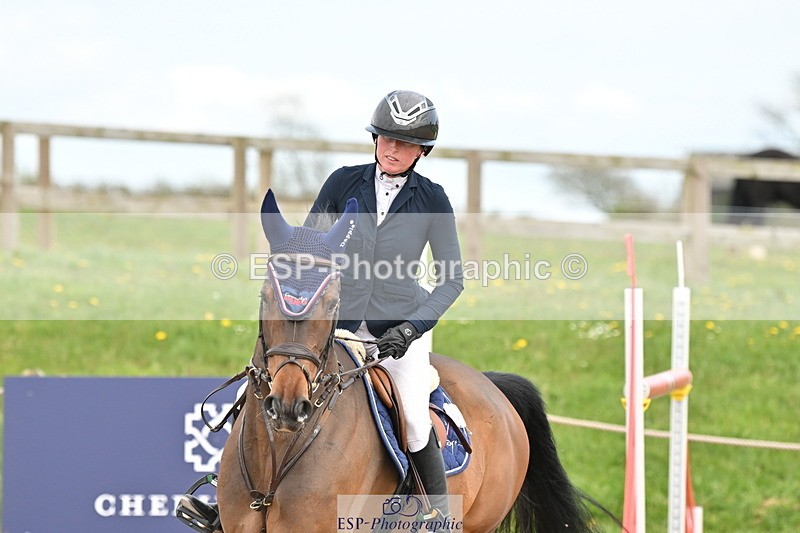 240418A-152426-04683 - Cls 9, 2 Star Big Tour 1.40m