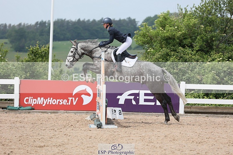 250523-120128-01165 - Cls 09 A&B  Snr Disc & 1.00m Open