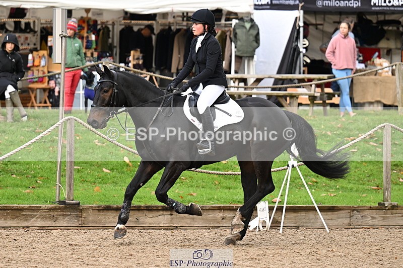 251024A-102351-06422 - B-136-Sophie.Jackson