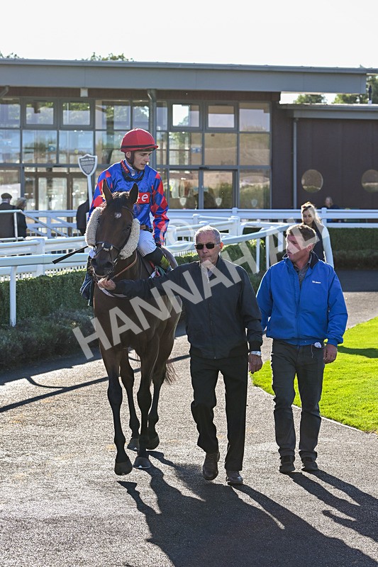 100924-Race 6-Half Moon Rising-0600 - Race 6