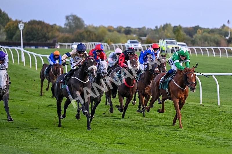 171026-Race 8-Gentle Warrior-6553 - Race 8 5.15pm Go Racing In Yorkshire Future Stars Apprentice Handicap