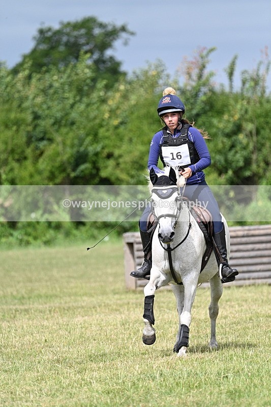 WJ7_5115 - 60cm XC Time 10:17 to 10:49