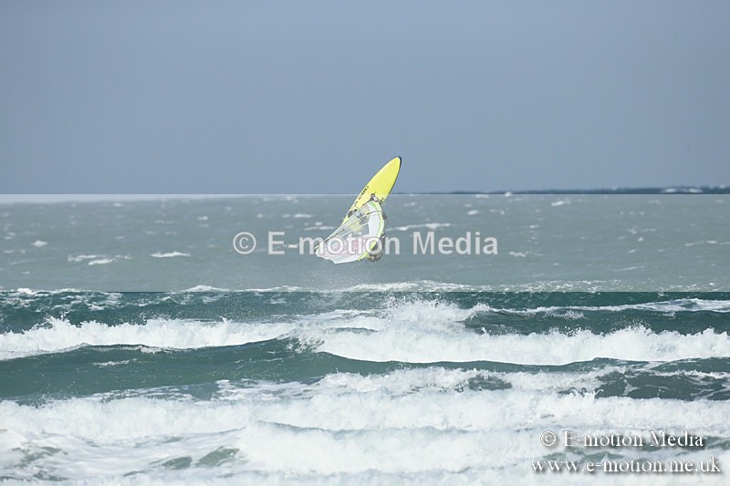 WS 020413-224 - Windsurfing