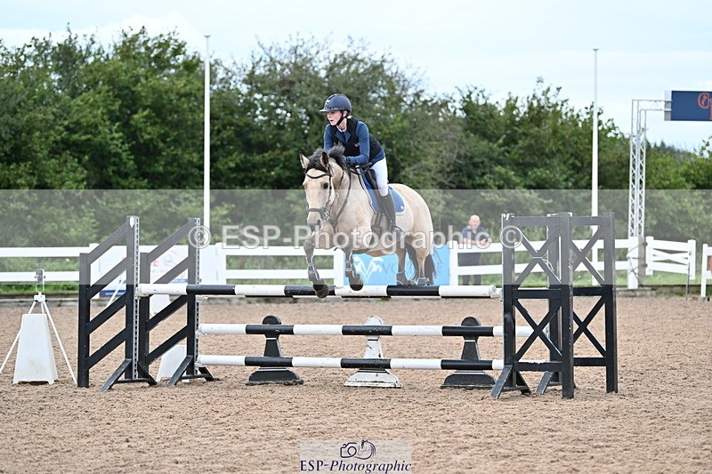 240908A-141209-04307 - Cls 20 A&B Pony Newc & 1.00m Opem