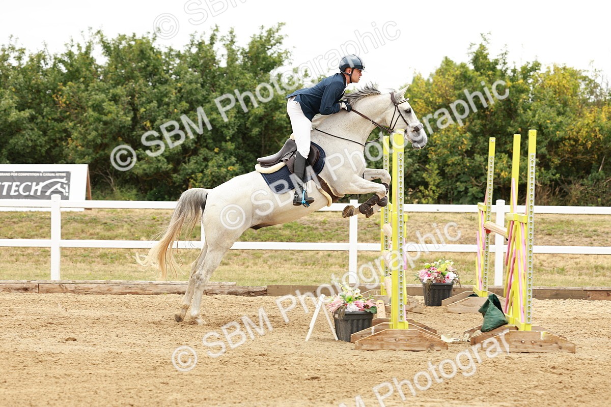 SBM_016808 - Class 20 - Senior Newcomers - 1.10m