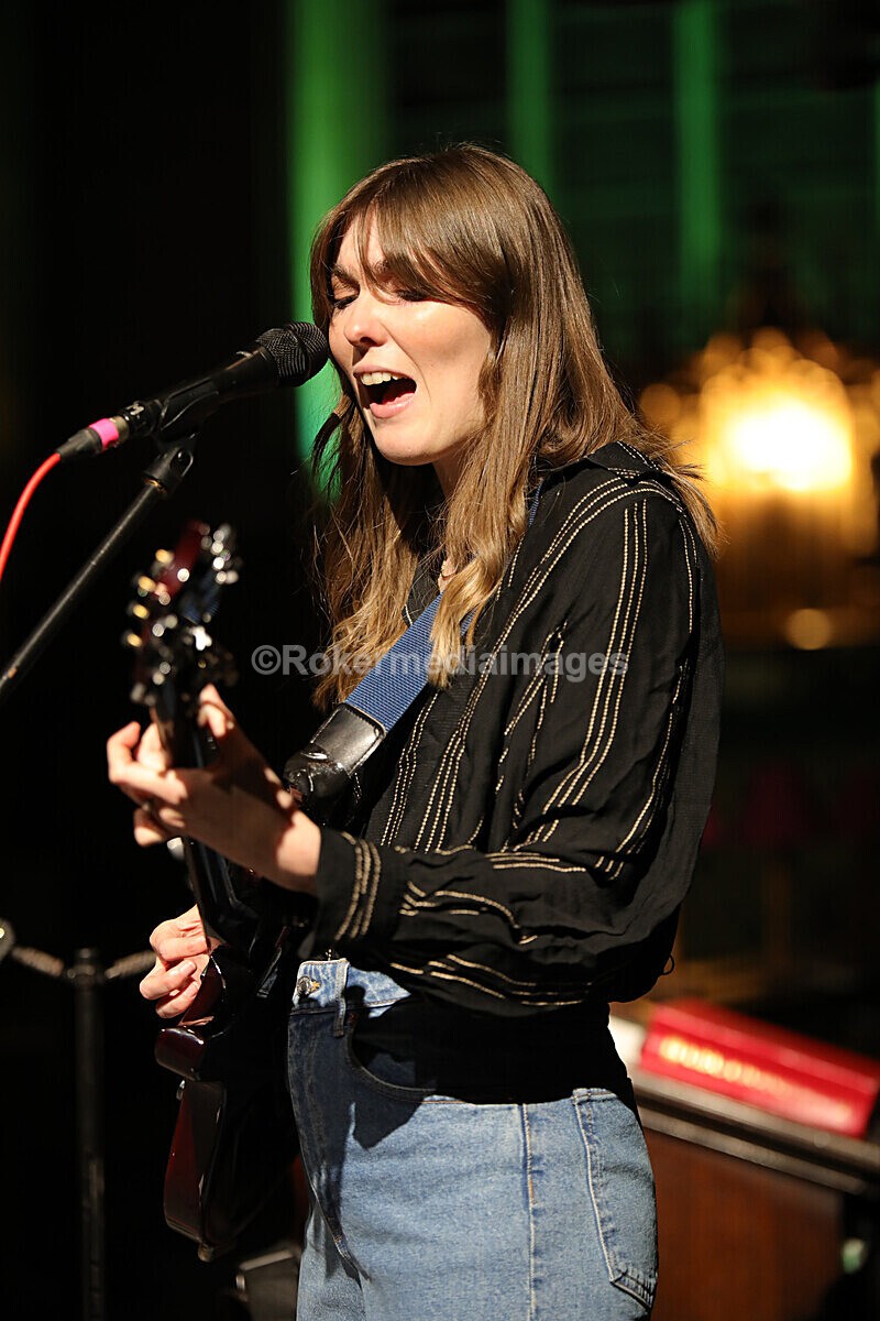 FOLK N BLUES-700 - FOLK and BLUES SEPT 2022