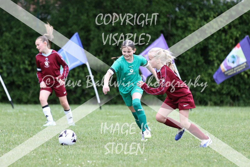 1DX31913 - Covingham Park V Tadpole Farm