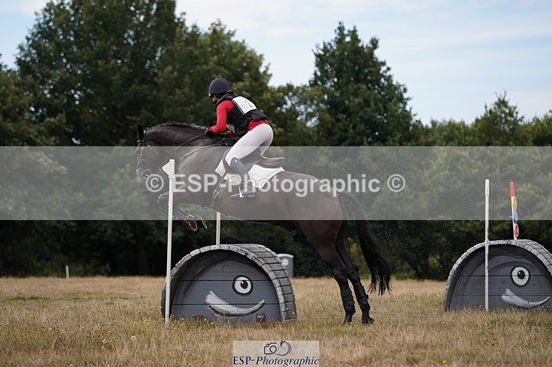 250802A-100848-01272 - A-002-Hannah.Cliffe-RV.OLIE