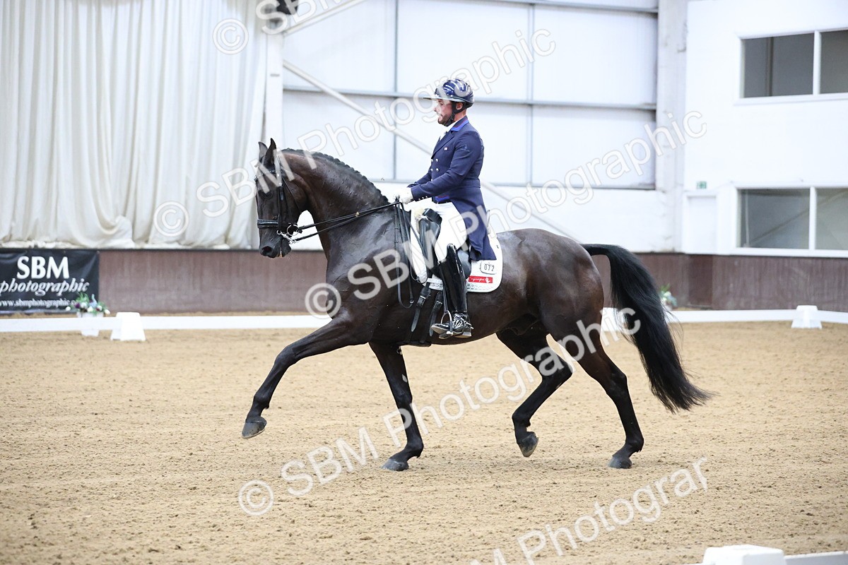SBM_004336 - Class 9 - FEI Inter 1 Gold - 15.55-16.43