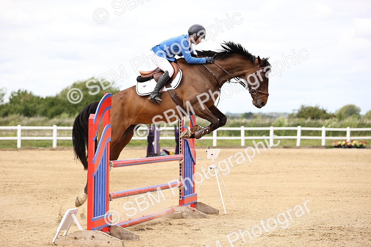 SBM_000456 - Class 4 - 1m showjumping