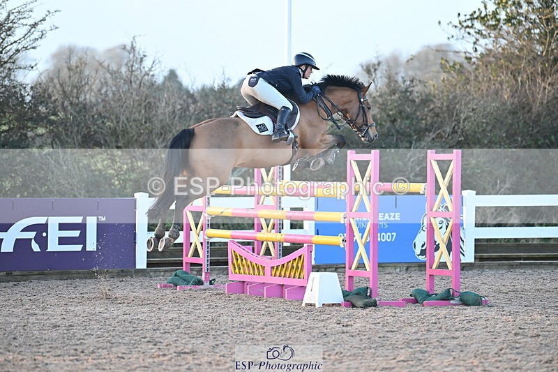 231210A-152908-02922 - Cls 22 National 1.30m & 1.40m