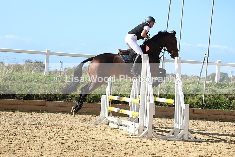 3E7A5129 - Class 9: 80cm Senior