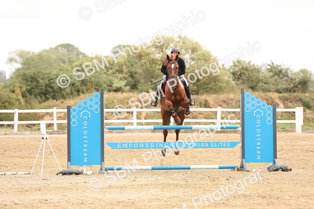 SBM_023920 - Class 6 - Senior Newcomers 1.10m