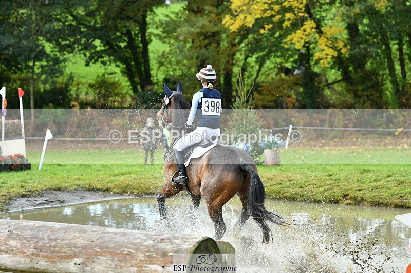 251025A-112913-18802 - E-398-Fenella.Redvers