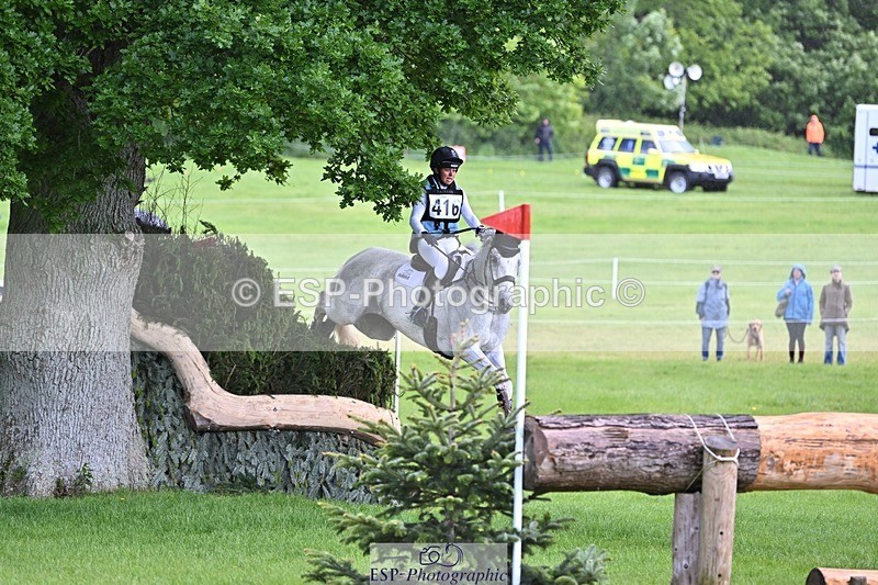 240526-111041-20398 - 416-CRISTAL_FONTAINE-Kitty_King