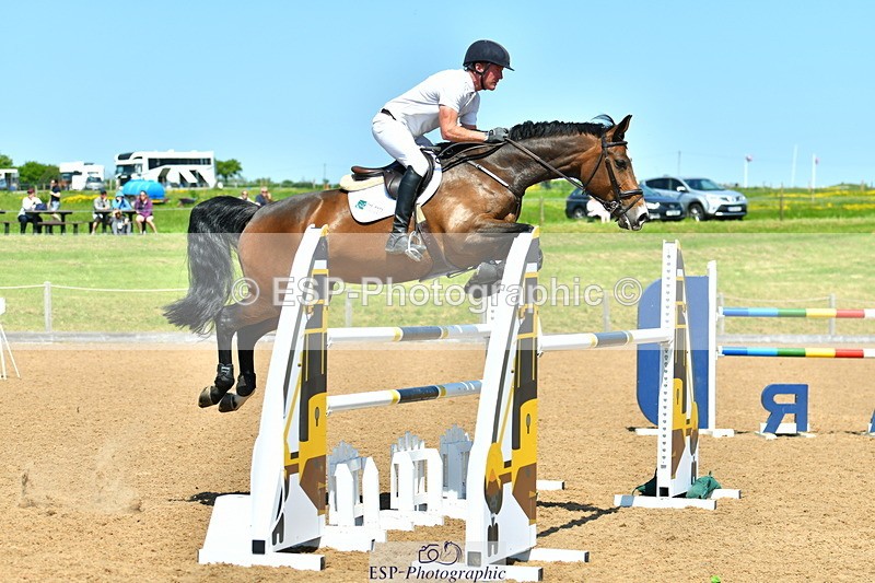 230527A-143150-05038 - Cls 17 National 1.30m Open