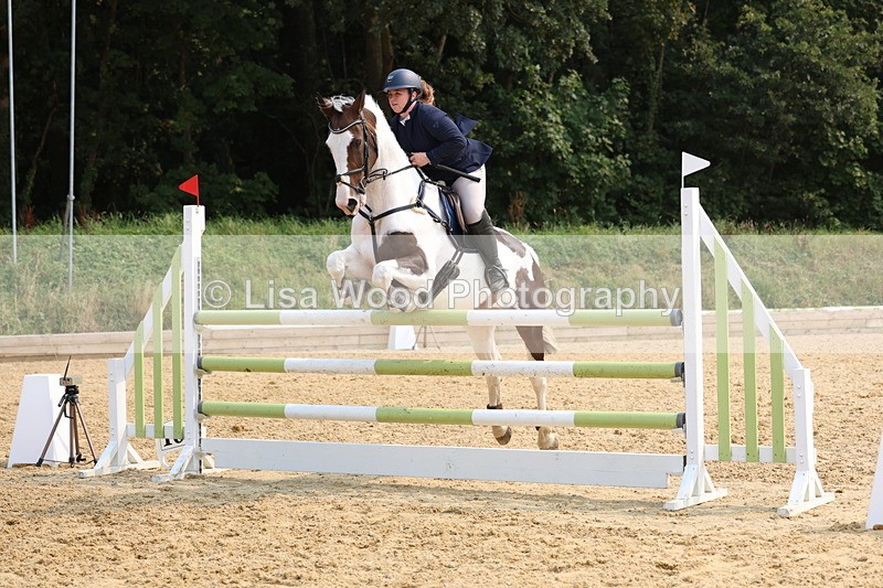 3E7A2514 - Class 8: Senior Newcomers/1.10m open