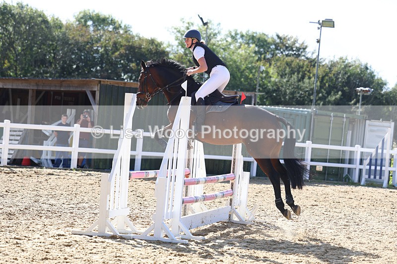 3E7A5136 - Class 9: 80cm Senior