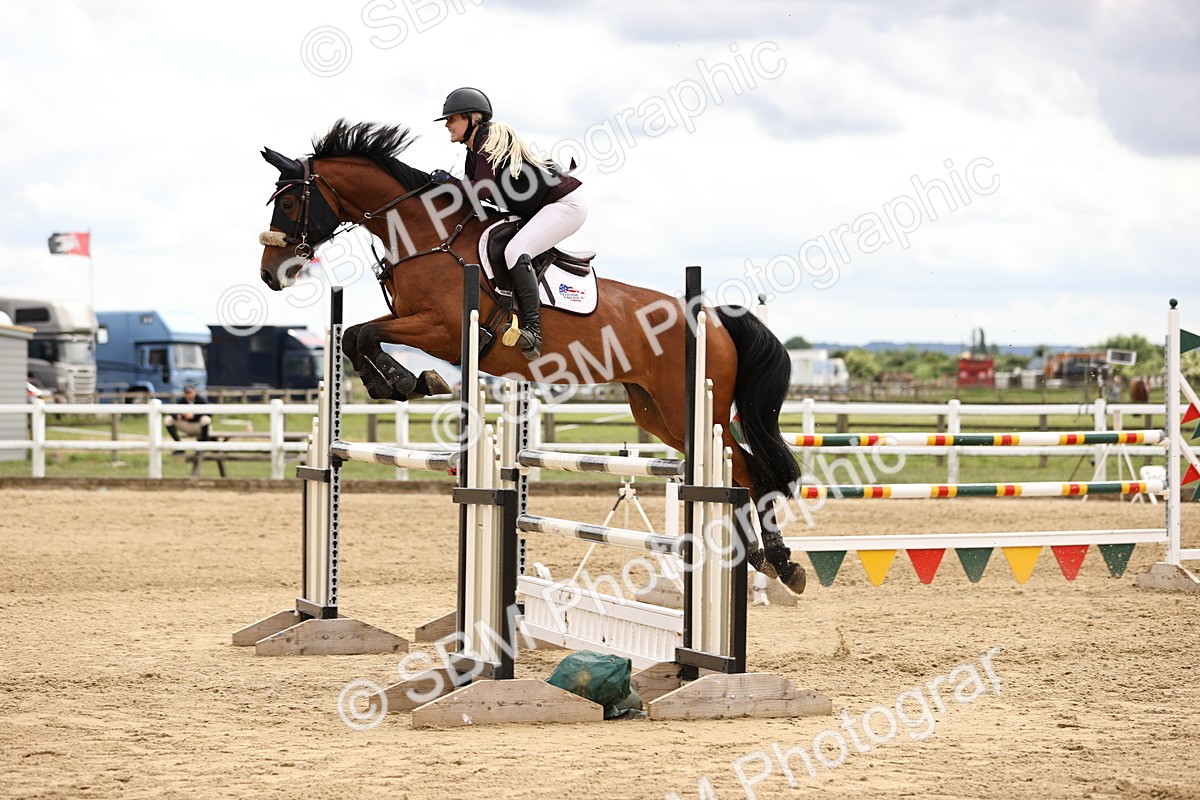 SBM_003299 - Class 11 - Senior Newcomers - 1.10m