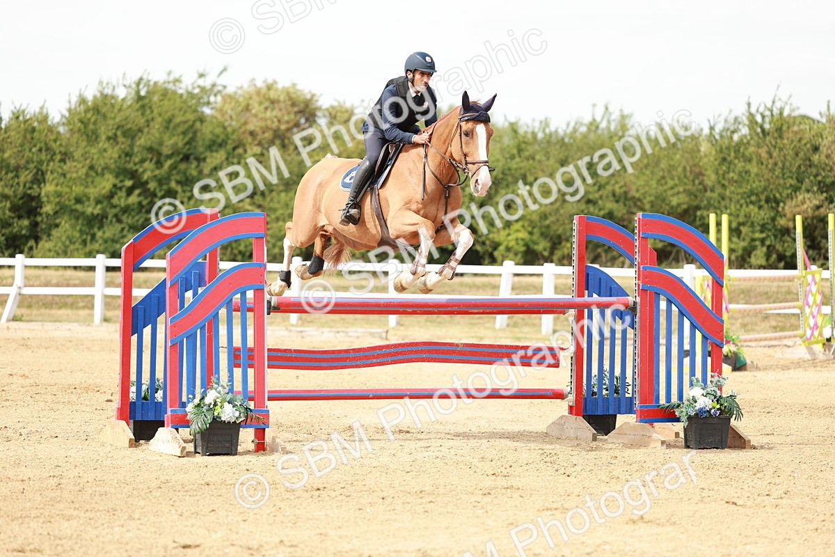 SBM_008203 - Class 4 - Senior Foxhunter - 1.20m Open