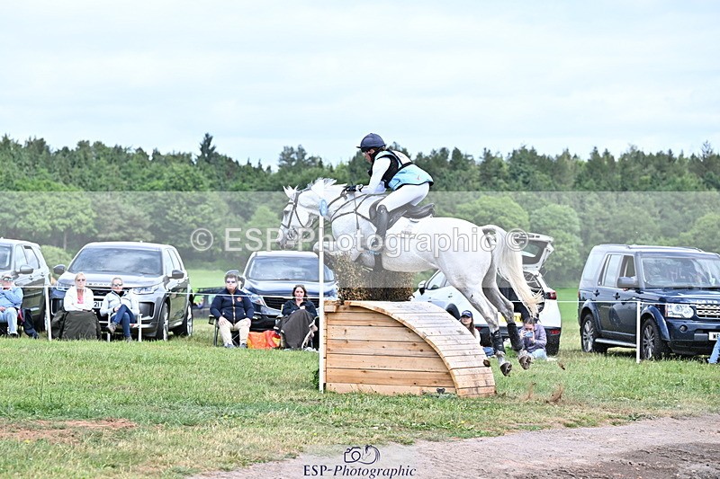 250525A-130743-16178 - D-470-Kitty.King-VENDREDI.BIATS