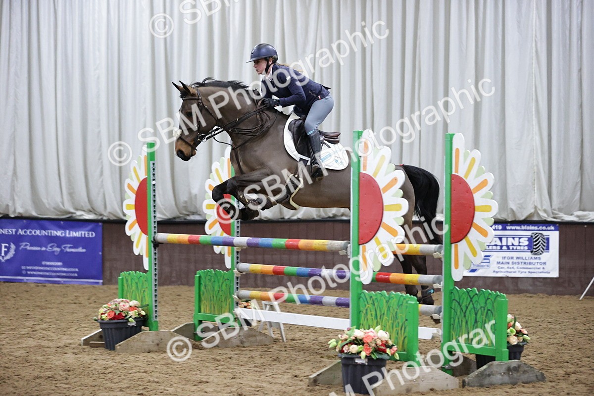 SBM_001351 - Class 4 - Senior Newcomers/ 1.10m Open