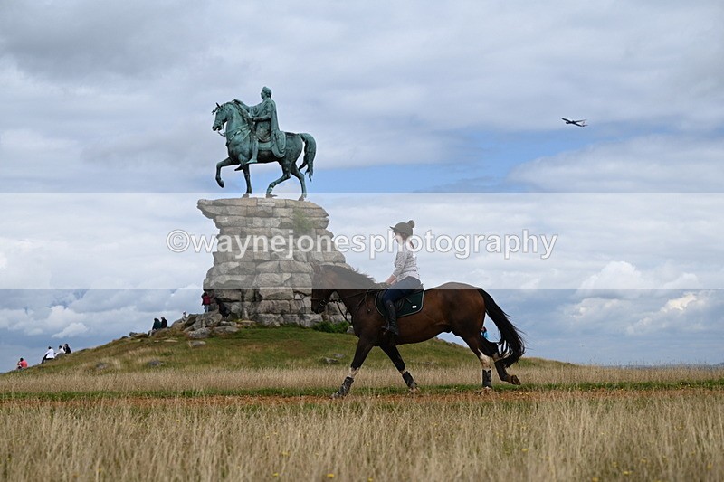 DSC_6992 - Time at Statue 12:45 to 13:15