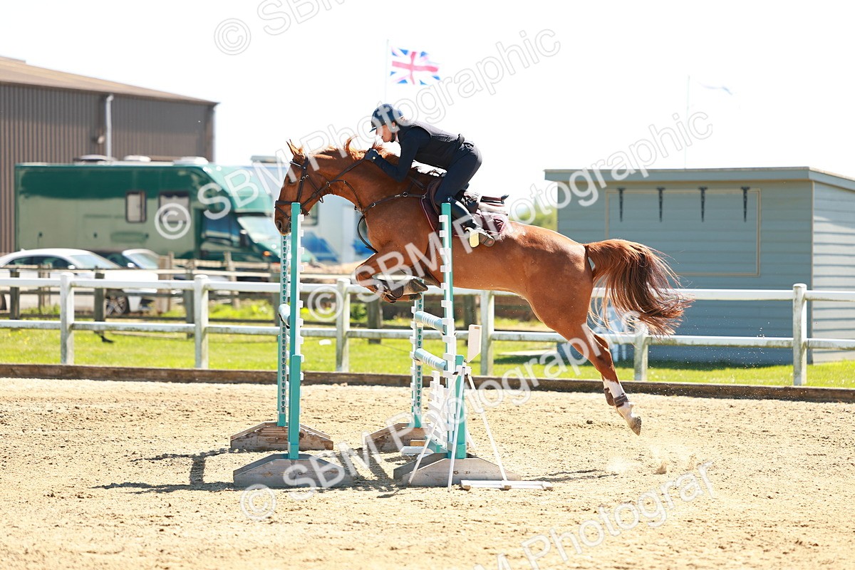 SBM_001569 - Class 5 - Senior Foxhunter - 1.20m