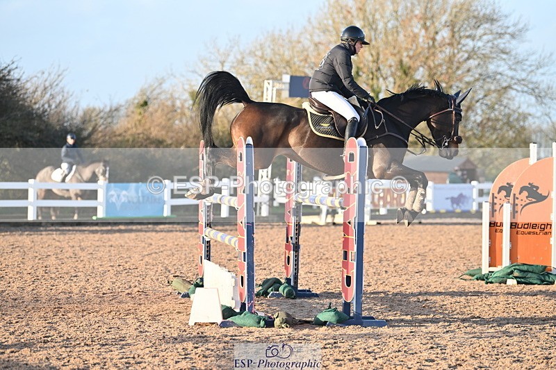 231210A-143905-02806 - Cls 21 Foxhunter & 1.20m Open