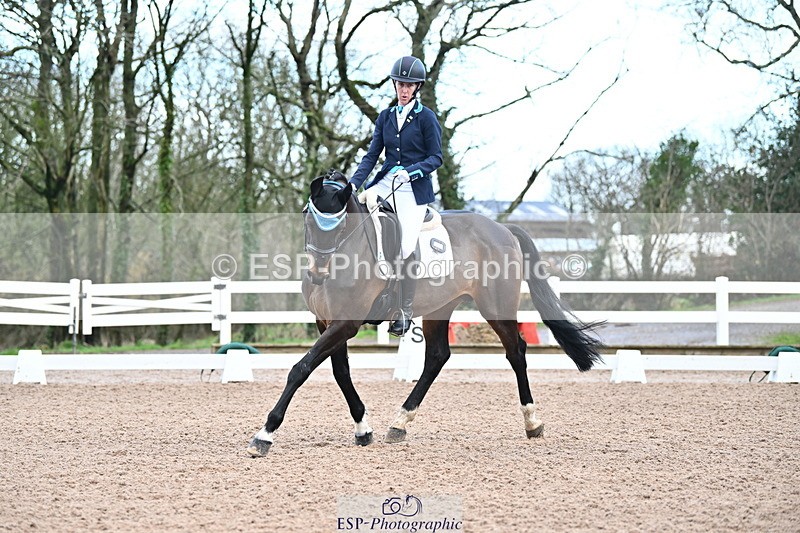 240218A-105459-05737 - 232-Alys.Matravers-VORVASHILL.VERTIGO