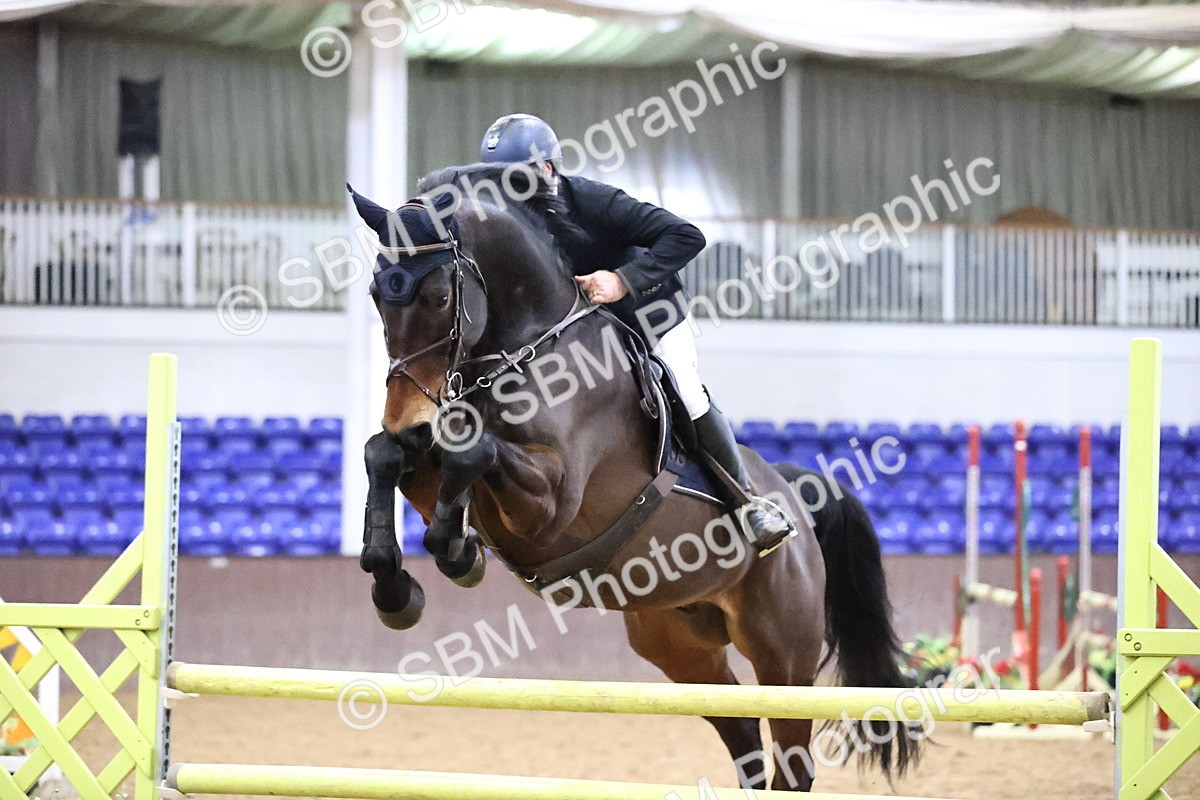 SBM_2110 - Class 8 - Nupafeed Supplements Senior Discovery/ 1m Open