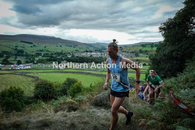 DSCF5108 - Reeth Fell race seniors