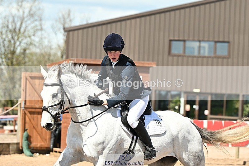 250416-134137-01205 - Cls 4 Newcomers and 1.10m