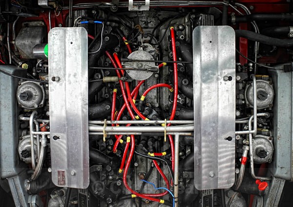 E-Type Jaquar V12 engine - Automotive