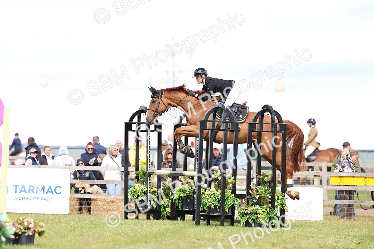 SBM_13582 - Class 206 - Senior Newcomers - 1.10m Open