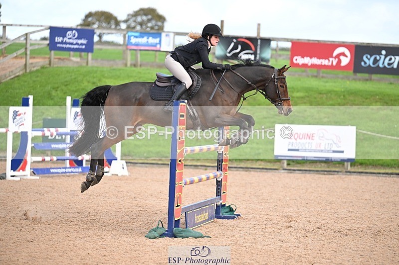 251005-150300-04033 - Cls 21 Newcomers and 1.10m